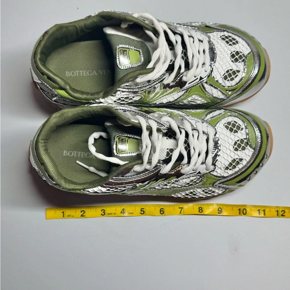 Green and Silver Sneakers. No Brand. - Picture 5 of 9